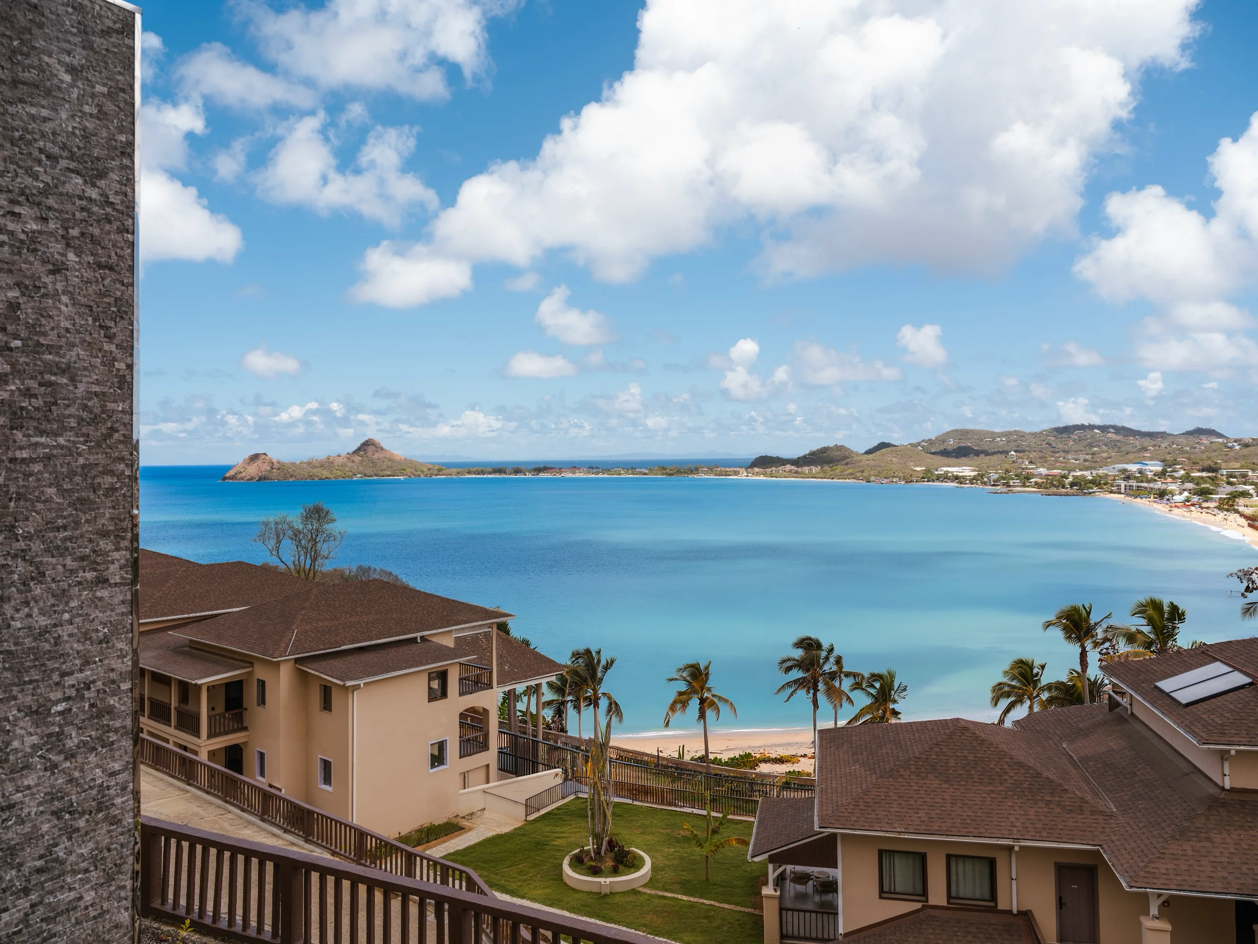 TheLifeCo St. Lucia dış alanı ve tropik yürüyüş yolları